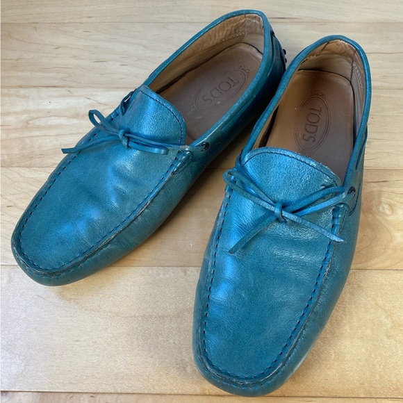 TOD’S - Gommino Driving Shoes in Leather - Picture 1 of 7